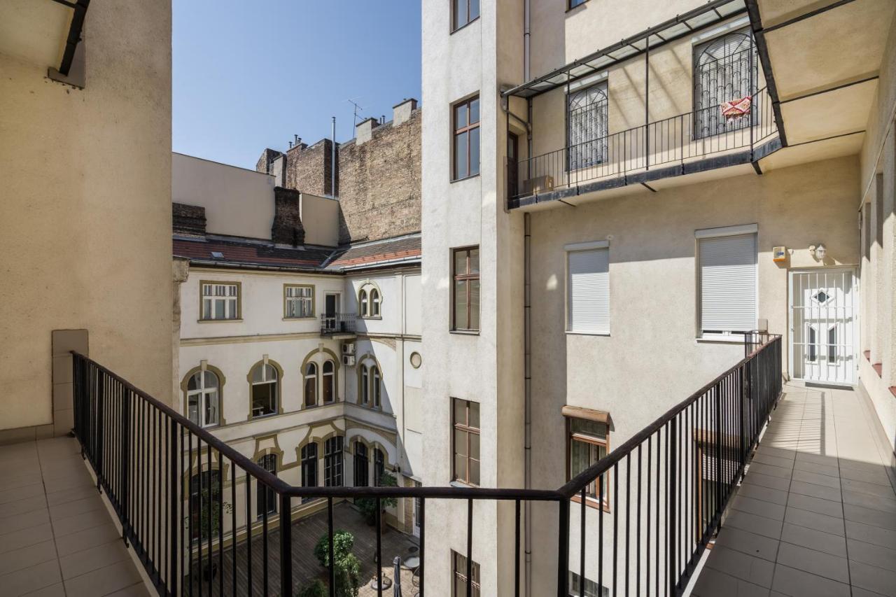 Basilika View Imperial Suite -Sas Street -Need Reservation For Free Parking Budapesta Exterior foto
